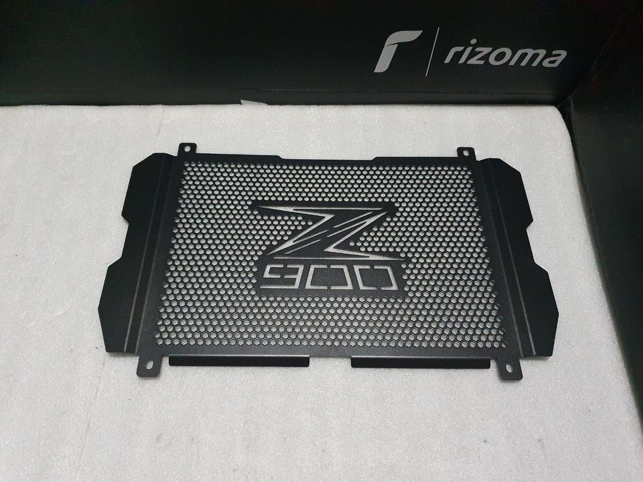 CACHE RADITEUR Z900