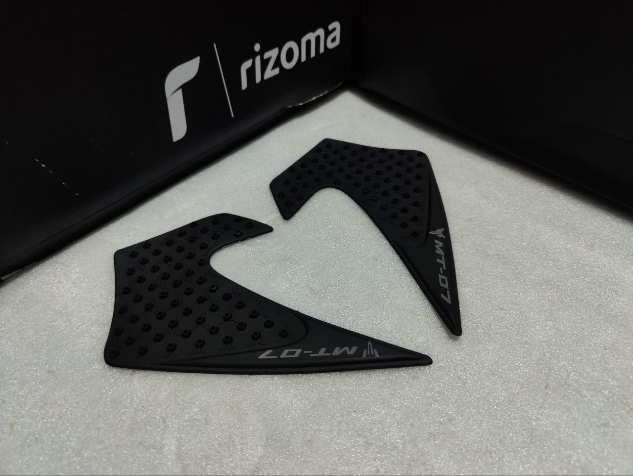 Yamaha MT-07 MT07 trucs 07 2014 2015 2016 2017 Moto Précieux Pad Protecteur Autocollant Décalque Gaz Genou Grip Précieux Traction Pad Côté