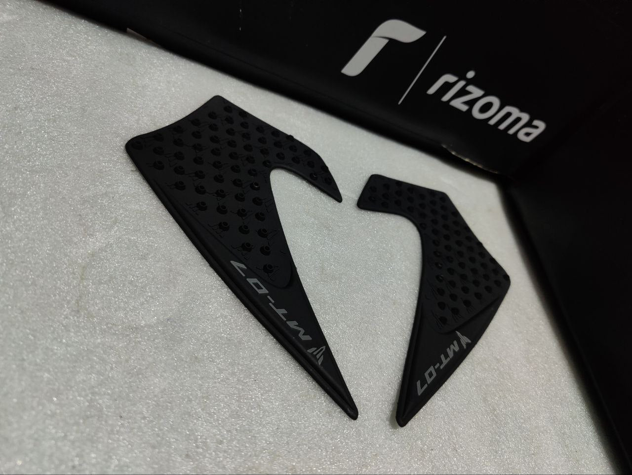 Yamaha MT-07 MT07 trucs 07 2014 2015 2016 2017 Moto Précieux Pad Protecteur Autocollant Décalque Gaz Genou Grip Précieux Traction Pad Côté