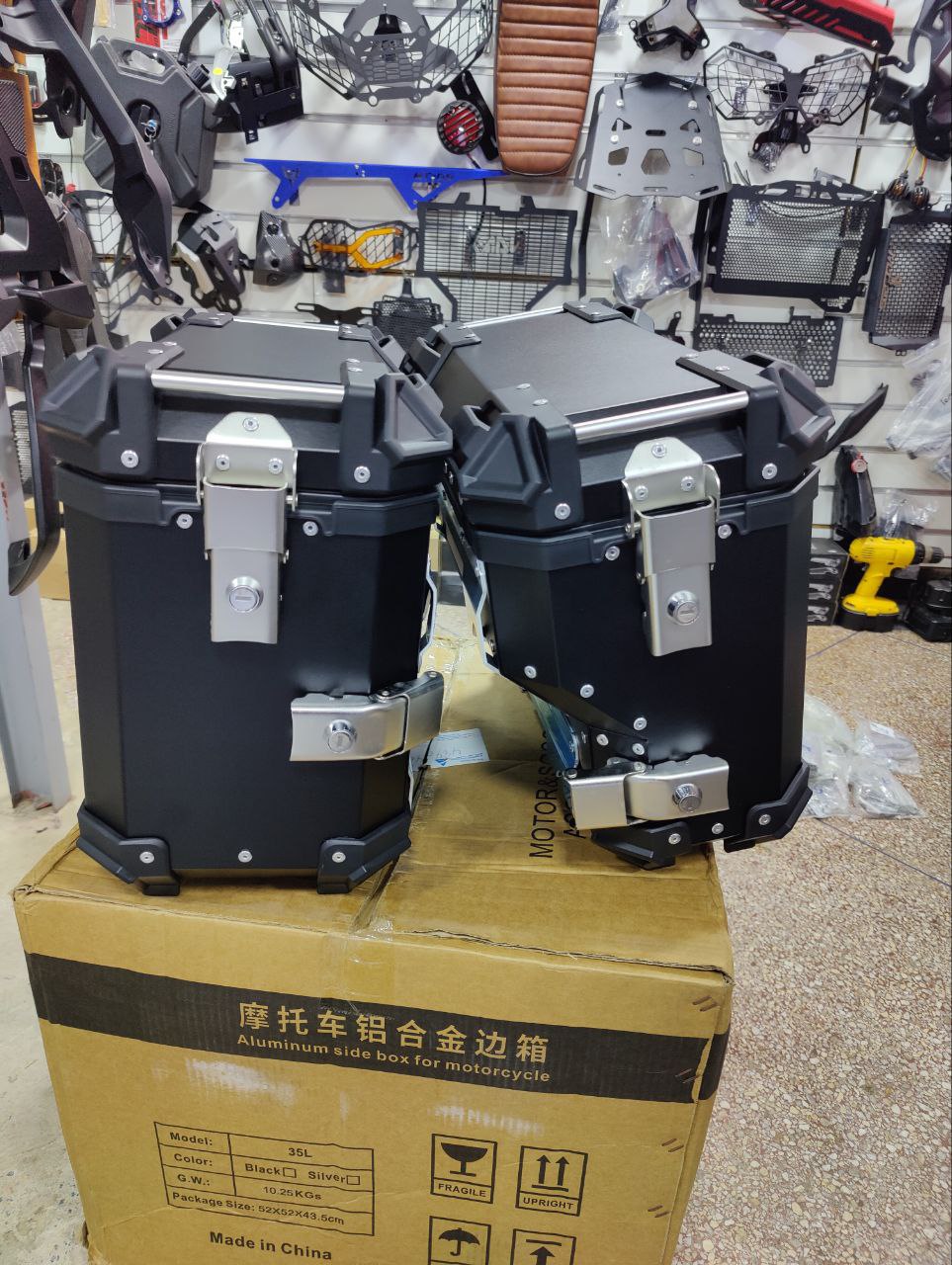 VALISE LATERALE ALUMINIUM 35L